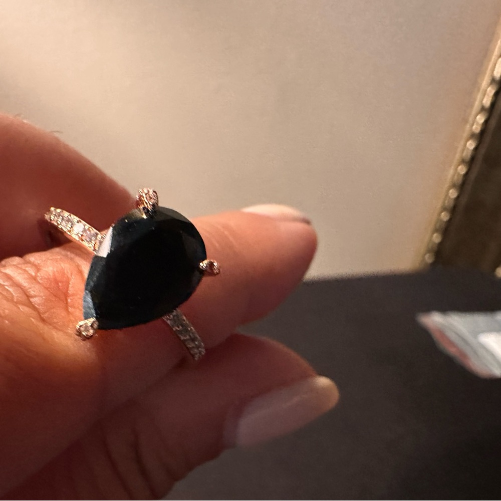 🤩 Love’s Journey Black Onyx Ring (Size 10) - Picture 6 of 7